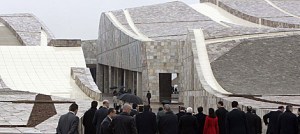 Imaxe de arquivo. Mausoleo de Fraga durante o seu propio enterro,