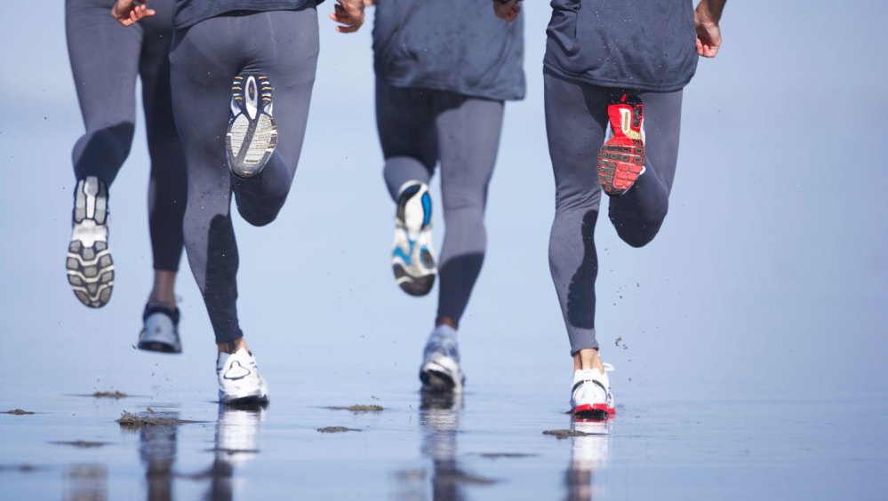 5-modelo-psicobiologico-hombres-corriendo