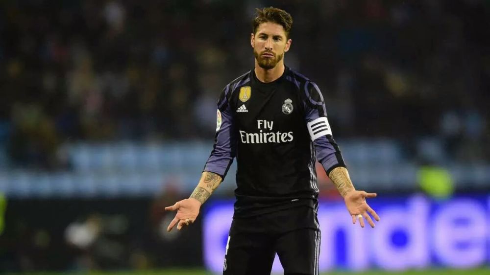 Sergio Ramos non entende a propiedade da suma.